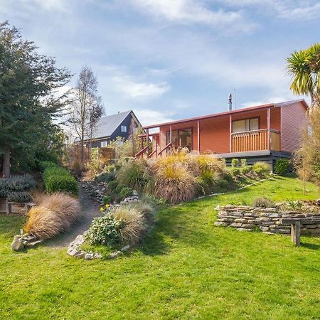 Korimako Ridge - Lake Hawea Holiday Home Esterno foto