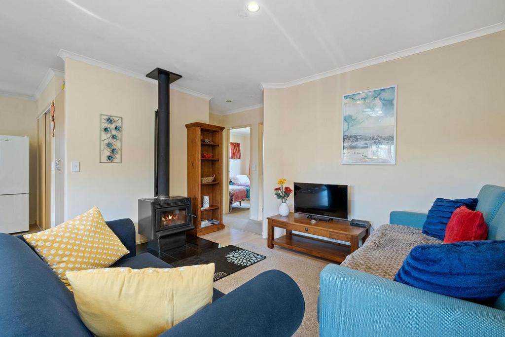 Korimako Ridge - Lake Hawea Holiday Home Esterno foto